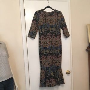 Lounyas Midi dress